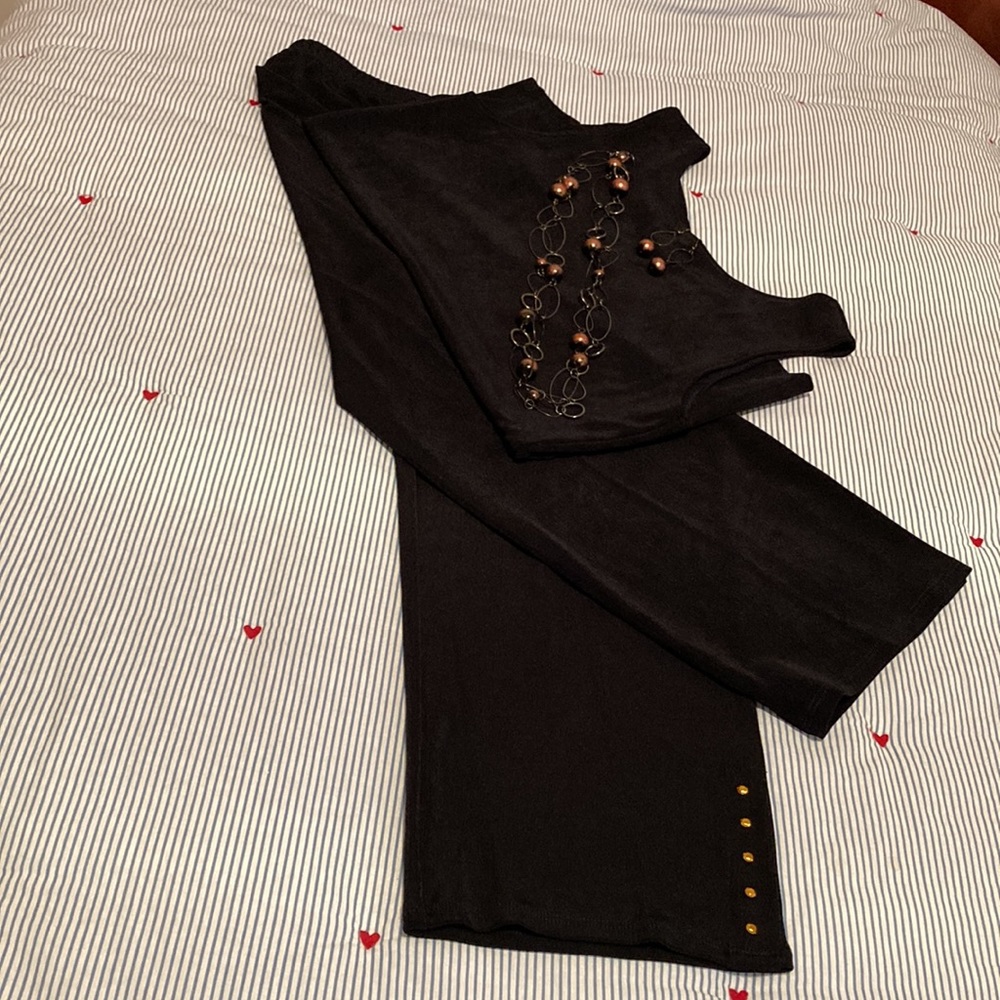 NWOT - Chico’s Travelers India Ink Blue Copper Studded Crop Pant - Sz 0